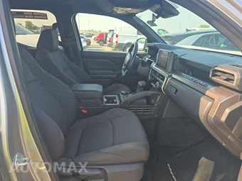 2025 Toyota Tacoma SR5 Crew Cab Medium Bed - miniatura 8