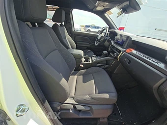 2025 Toyota Tacoma SR5 Crew Cab Medium Bed - miniatura 14