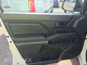 2025 Toyota Tacoma SR5 Crew Cab Medium Bed - miniatura 15