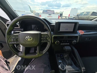 2025 Toyota Tacoma SR5 Crew Cab Medium Bed - miniatura 17