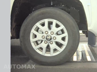 2025 Toyota Tacoma SR5 Crew Cab Medium Bed - miniatura 10