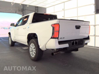 2025 Toyota Tacoma SR5 Crew Cab Medium Bed - miniatura 8