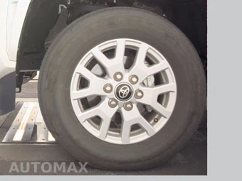 2025 Toyota Tacoma SR5 Crew Cab Medium Bed - miniatura 9