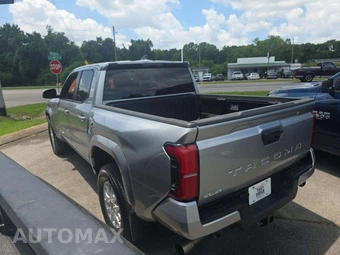 2025 Toyota Tacoma SR5 Crew Cab Medium Bed - miniatura 2