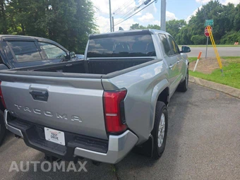 2025 Toyota Tacoma SR5 Crew Cab Medium Bed - miniatura 3