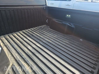 2025 Toyota Tacoma SR5 Crew Cab Medium Bed - miniatura 17