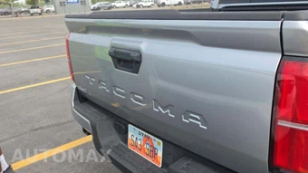 2025 Toyota Tacoma SR5 Crew Cab Medium Bed - miniatura 23
