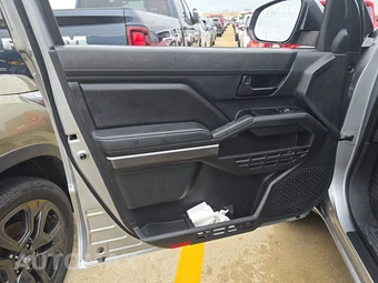2025 Toyota Tacoma SR5 Crew Cab Medium Bed - miniatura 15