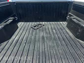 2025 Toyota Tacoma SR5 Crew Cab Medium Bed - miniatura 17