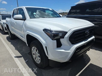2025 Toyota Tacoma SR5 Crew Cab Medium Bed - miniatura 3