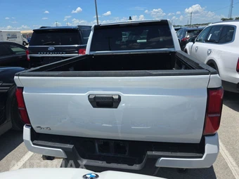 2025 Toyota Tacoma SR5 Crew Cab Medium Bed - miniatura 5