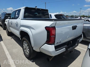 2025 Toyota Tacoma SR5 Crew Cab Medium Bed - miniatura 6