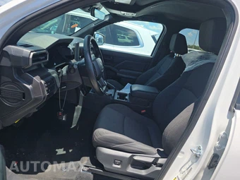 2025 Toyota Tacoma SR5 Crew Cab Medium Bed - miniatura 7