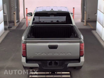 2025 Toyota Tacoma SR5 Crew Cab Medium Bed - miniatura 6