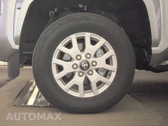 2025 Toyota Tacoma SR5 Crew Cab Medium Bed - miniatura 9