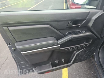 2025 Toyota Tacoma SR5 Crew Cab Medium Bed - miniatura 9