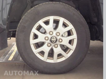 2025 Toyota Tacoma SR5 Crew Cab Medium Bed - miniatura 9