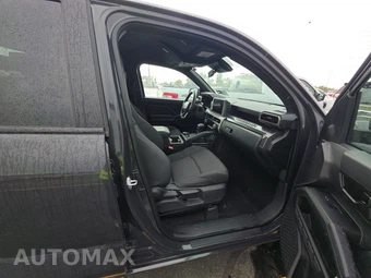 2025 Toyota Tacoma SR5 Crew Cab Medium Bed - miniatura 8