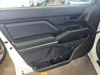 2025 Toyota Tacoma SR5 Crew Cab Medium Bed - miniatura 15
