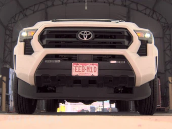 2025 Toyota Tacoma SR5 Crew Cab Medium Bed - miniatura 3