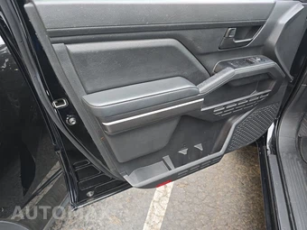 2025 Toyota Tacoma SR5 Crew Cab Medium Bed - miniatura 9