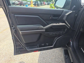 2025 Toyota Tacoma SR5 Crew Cab Medium Bed - miniatura 9