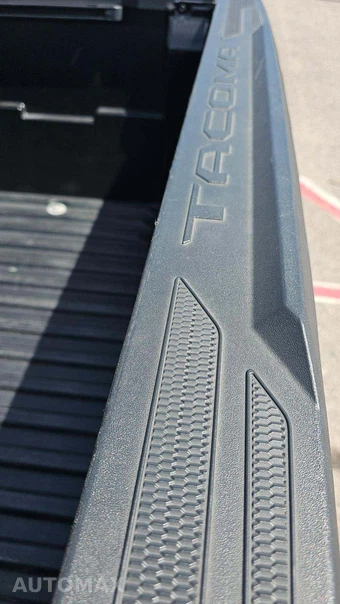 2025 Toyota Tacoma SR5 Crew Cab Medium Bed - miniatura 27