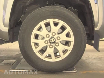 2025 Toyota Tacoma SR5 Crew Cab Medium Bed - miniatura 10