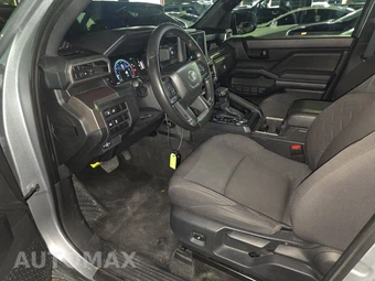 2025 Toyota Tacoma SR5 Crew Cab Medium Bed - miniatura 13