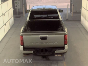 2025 Toyota Tacoma SR5 Crew Cab Medium Bed - miniatura 6