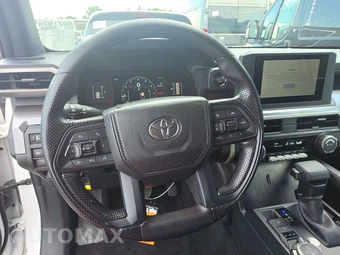 2025 Toyota Tacoma SR5 Crew Cab Medium Bed - miniatura 10