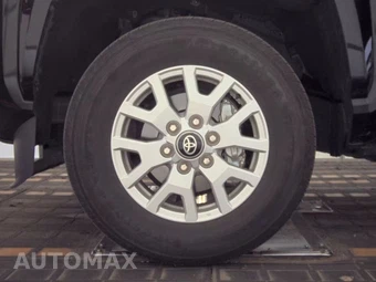 2025 Toyota Tacoma SR5 Crew Cab Medium Bed - miniatura 9