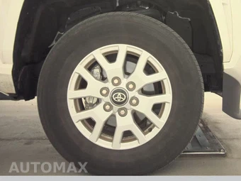 2025 Toyota Tacoma SR5 Crew Cab Medium Bed - miniatura 10