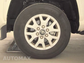 2025 Toyota Tacoma SR5 Crew Cab Medium Bed - miniatura 9
