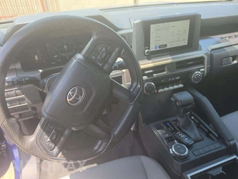 2025 Toyota Tacoma SR5 Crew Cab Medium Bed - miniatura 7