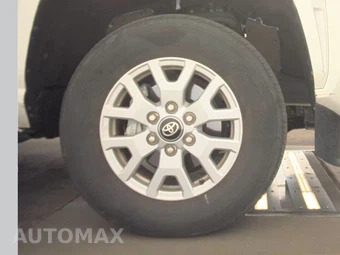 2025 Toyota Tacoma SR5 Crew Cab Medium Bed - miniatura 10