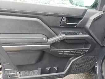 2025 Toyota Tacoma SR5 Crew Cab Medium Bed - miniatura 9