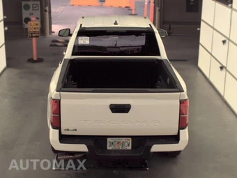 2025 Toyota Tacoma SR5 Crew Cab Medium Bed - miniatura 6