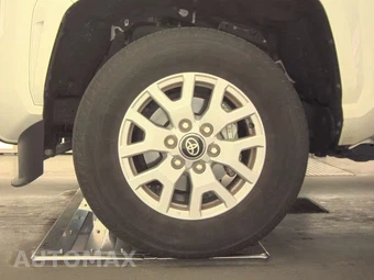 2025 Toyota Tacoma SR5 Crew Cab Medium Bed - miniatura 9