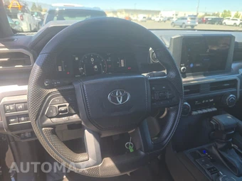 2025 Toyota Tacoma SR5 Crew Cab Medium Bed - miniatura 10
