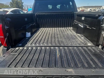 2025 Toyota Tacoma SR5 Crew Cab Medium Bed - miniatura 17