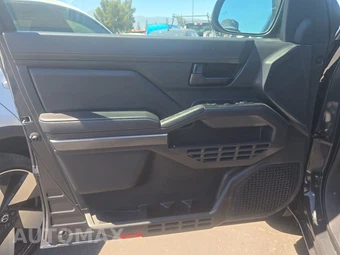 2025 Toyota Tacoma SR5 Crew Cab Medium Bed - miniatura 9