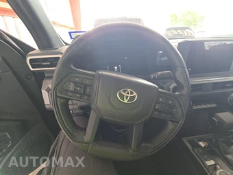 2025 Toyota Tacoma SR5 Crew Cab Medium Bed - miniatura 16