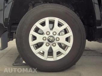 2025 Toyota Tacoma SR5 Crew Cab Medium Bed - miniatura 9
