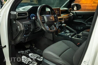 2025 Toyota Tacoma SR5 Crew Cab Medium Bed - miniatura 8
