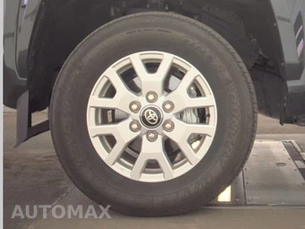2025 Toyota Tacoma SR5 Crew Cab Medium Bed - miniatura 9