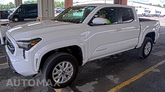 2025 Toyota Tacoma SR5 Crew Cab Medium Bed