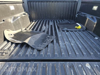 2025 Toyota Tacoma SR5 Crew Cab Medium Bed - miniatura 16
