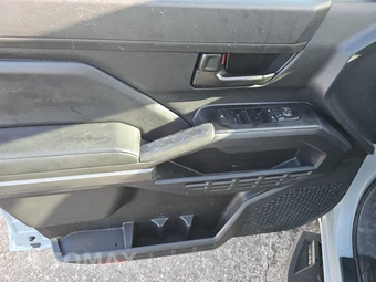 2025 Toyota Tacoma SR5 Crew Cab Medium Bed - miniatura 9