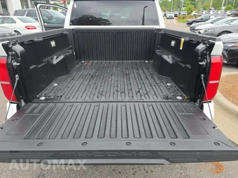 2025 Toyota Tacoma SR5 Crew Cab Medium Bed - miniatura 11